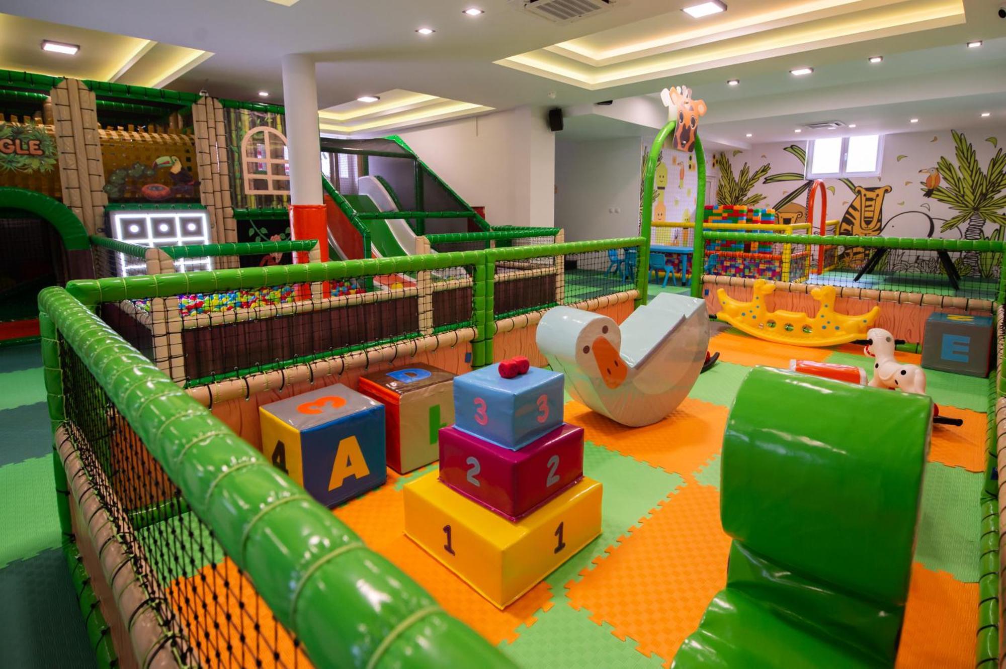 Hotel Nest Bijeljina Luaran gambar