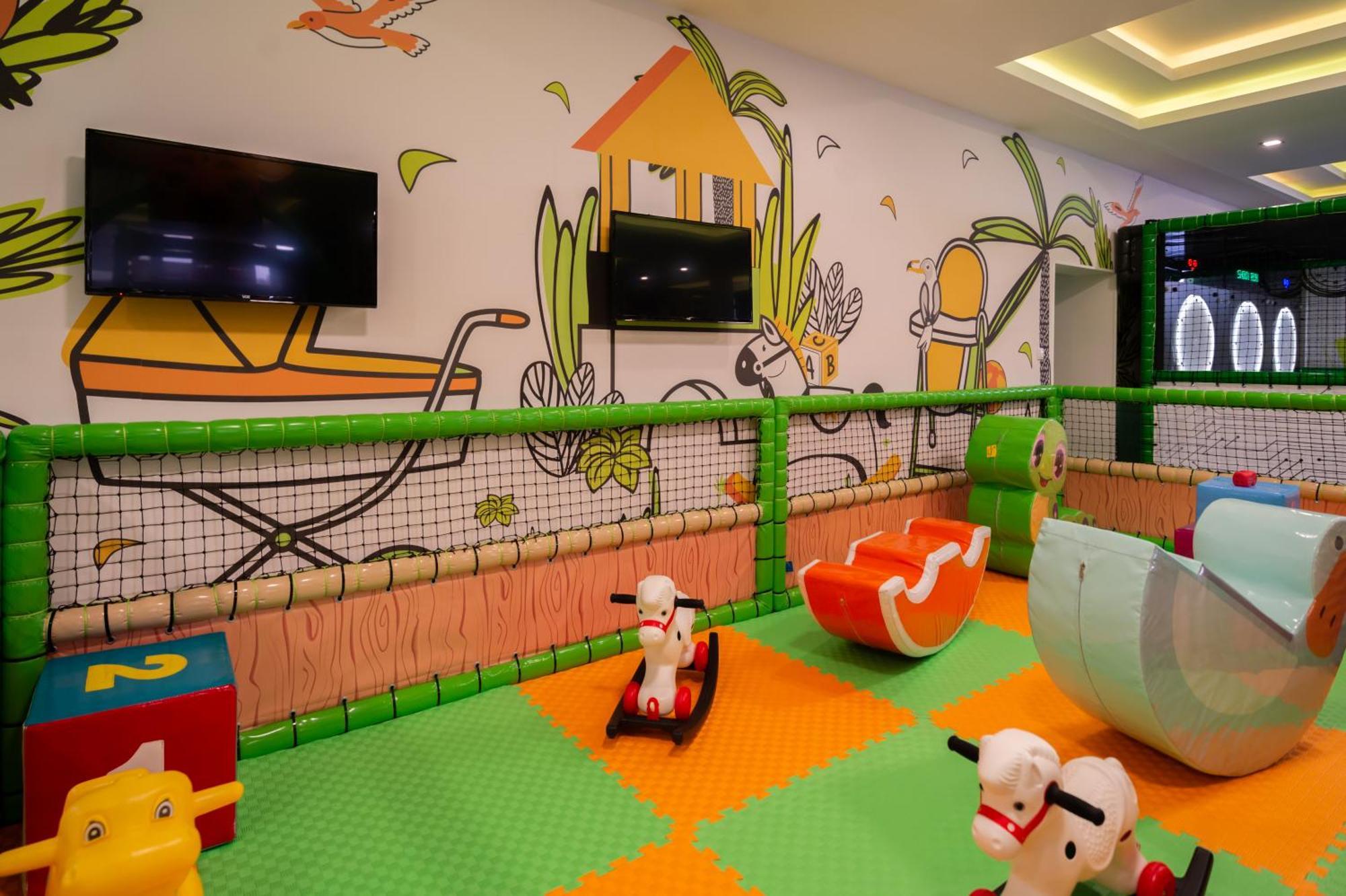 Hotel Nest Bijeljina Luaran gambar
