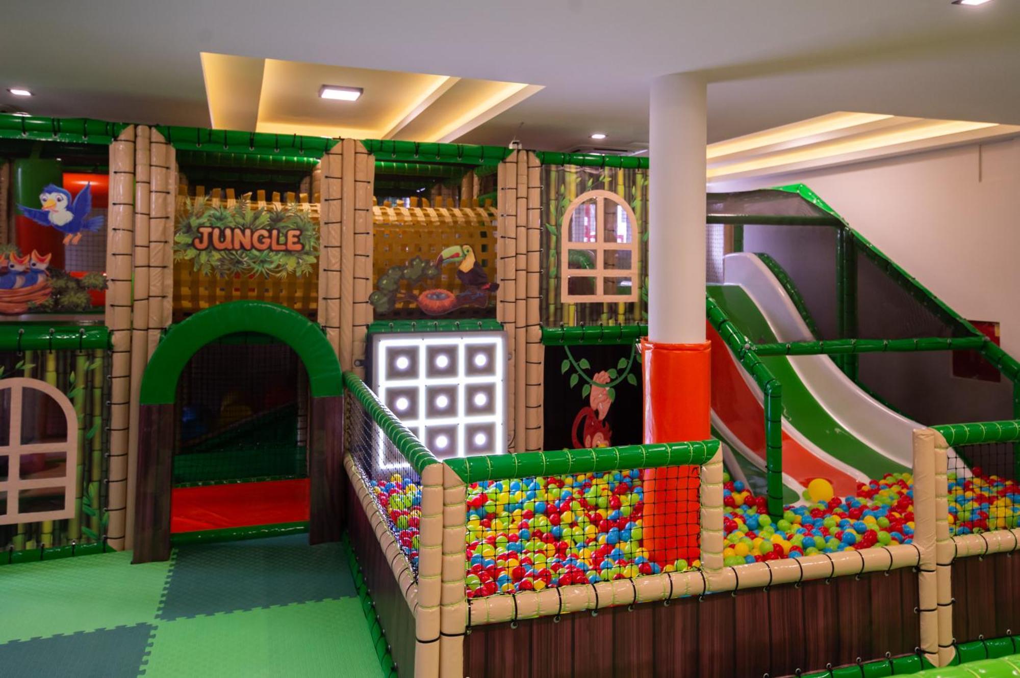 Hotel Nest Bijeljina Luaran gambar