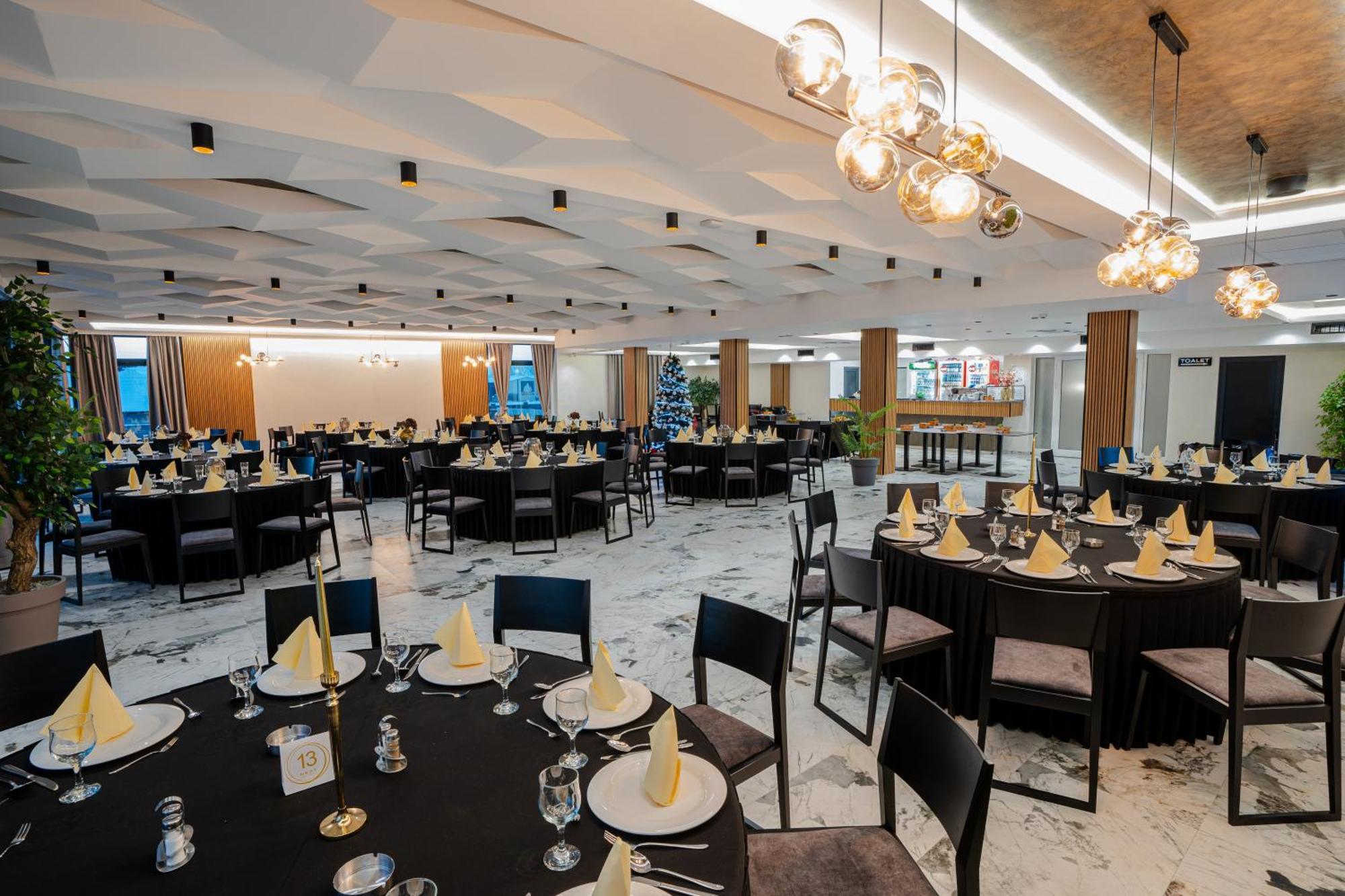 Hotel Nest Bijeljina Luaran gambar