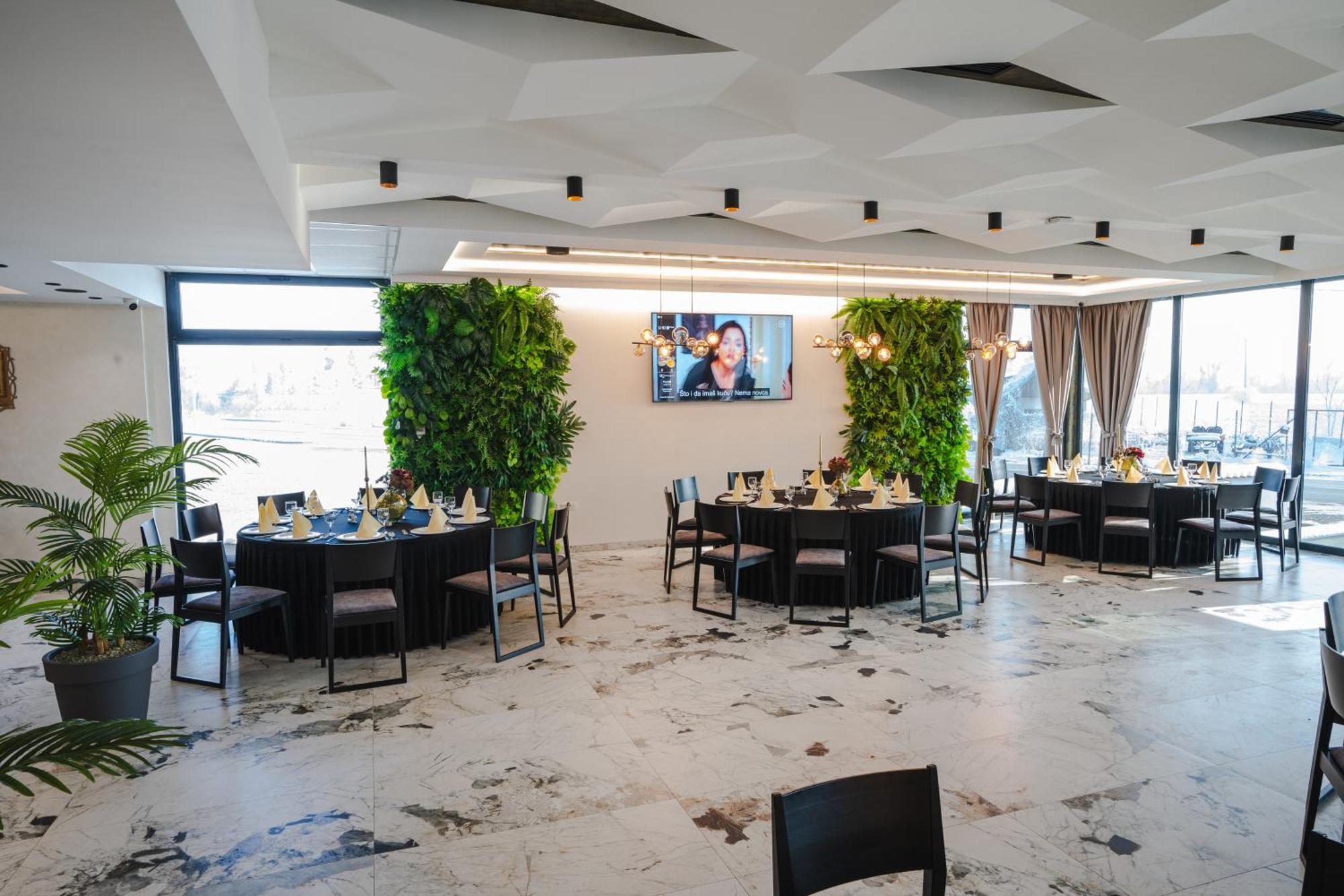 Hotel Nest Bijeljina Luaran gambar