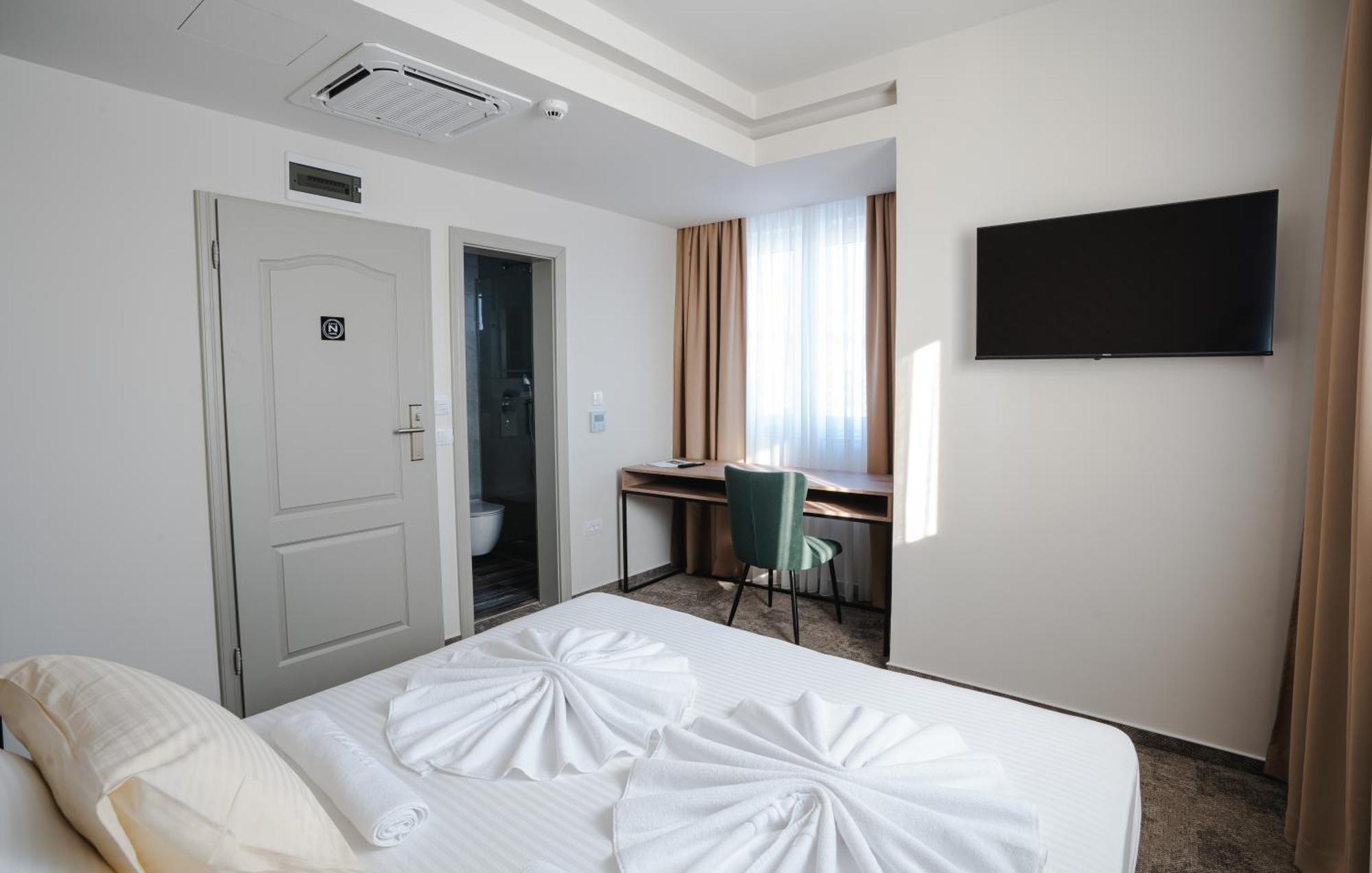 Hotel Nest Bijeljina Luaran gambar