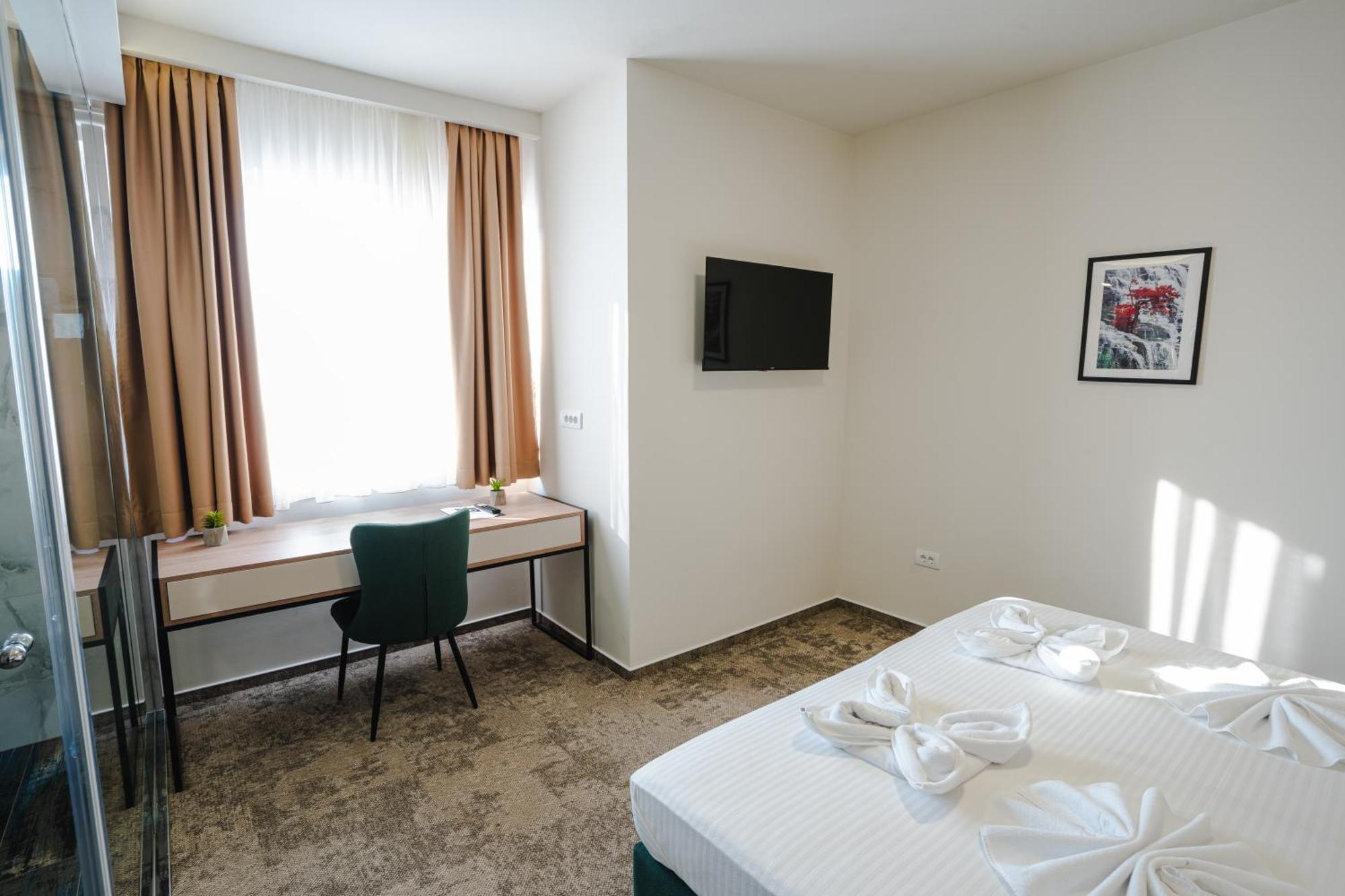 Hotel Nest Bijeljina Luaran gambar