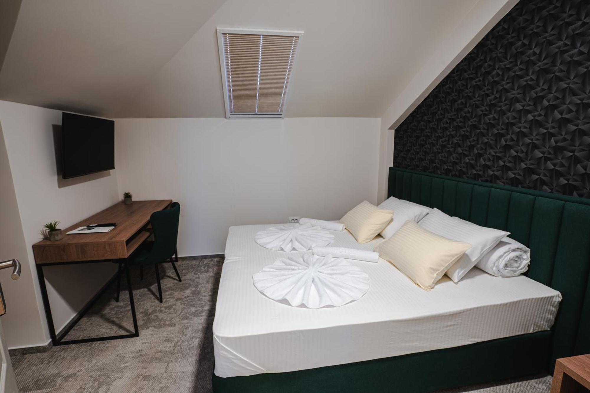 Hotel Nest Bijeljina Luaran gambar
