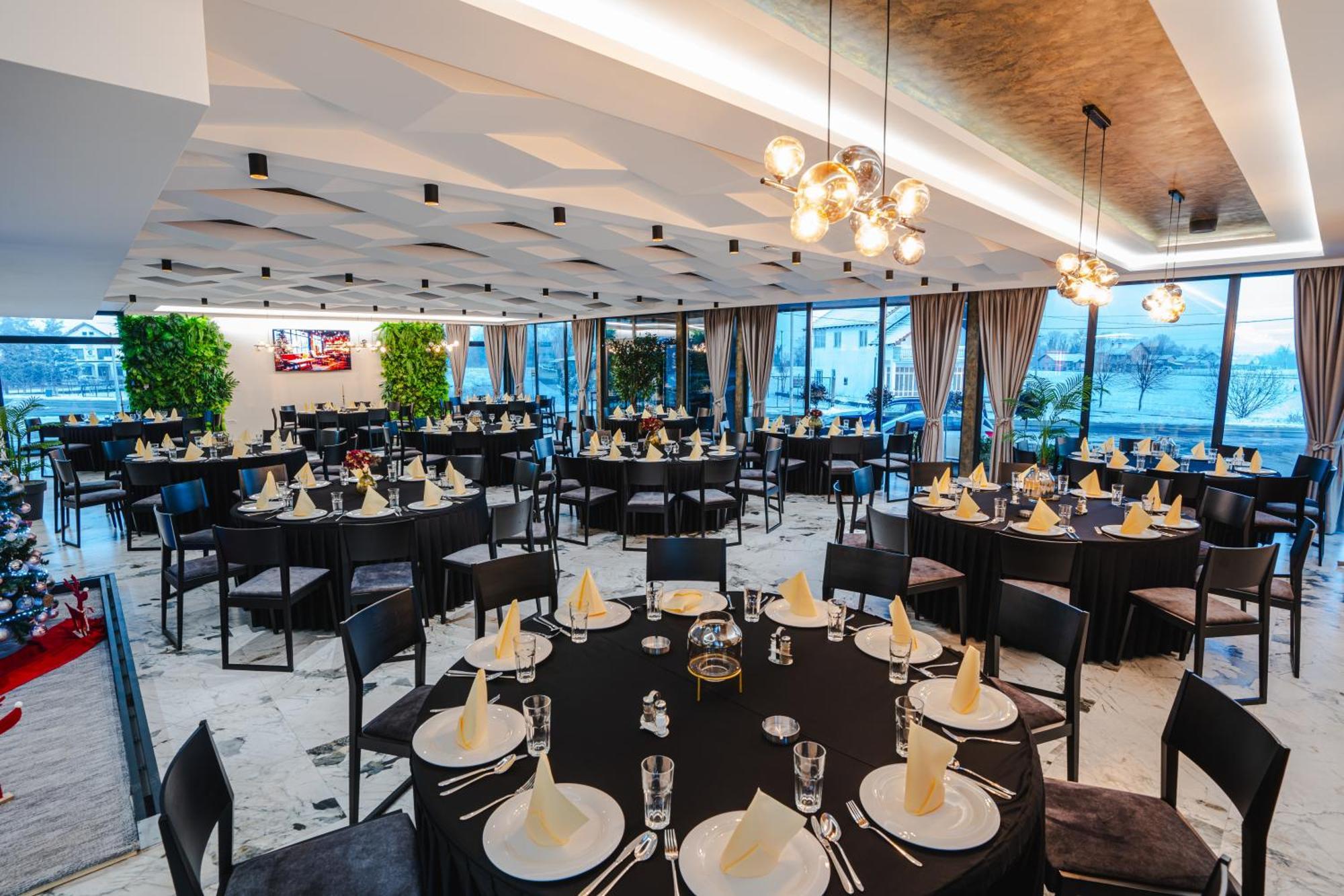 Hotel Nest Bijeljina Luaran gambar