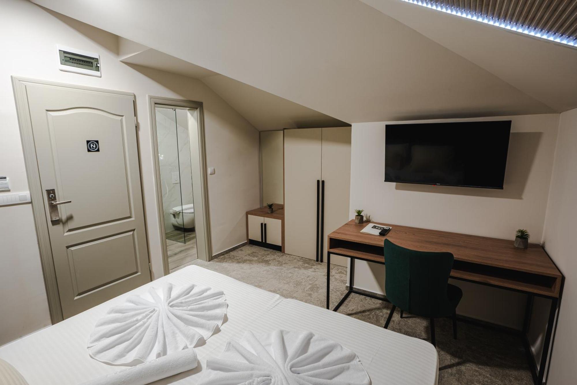 Hotel Nest Bijeljina Luaran gambar